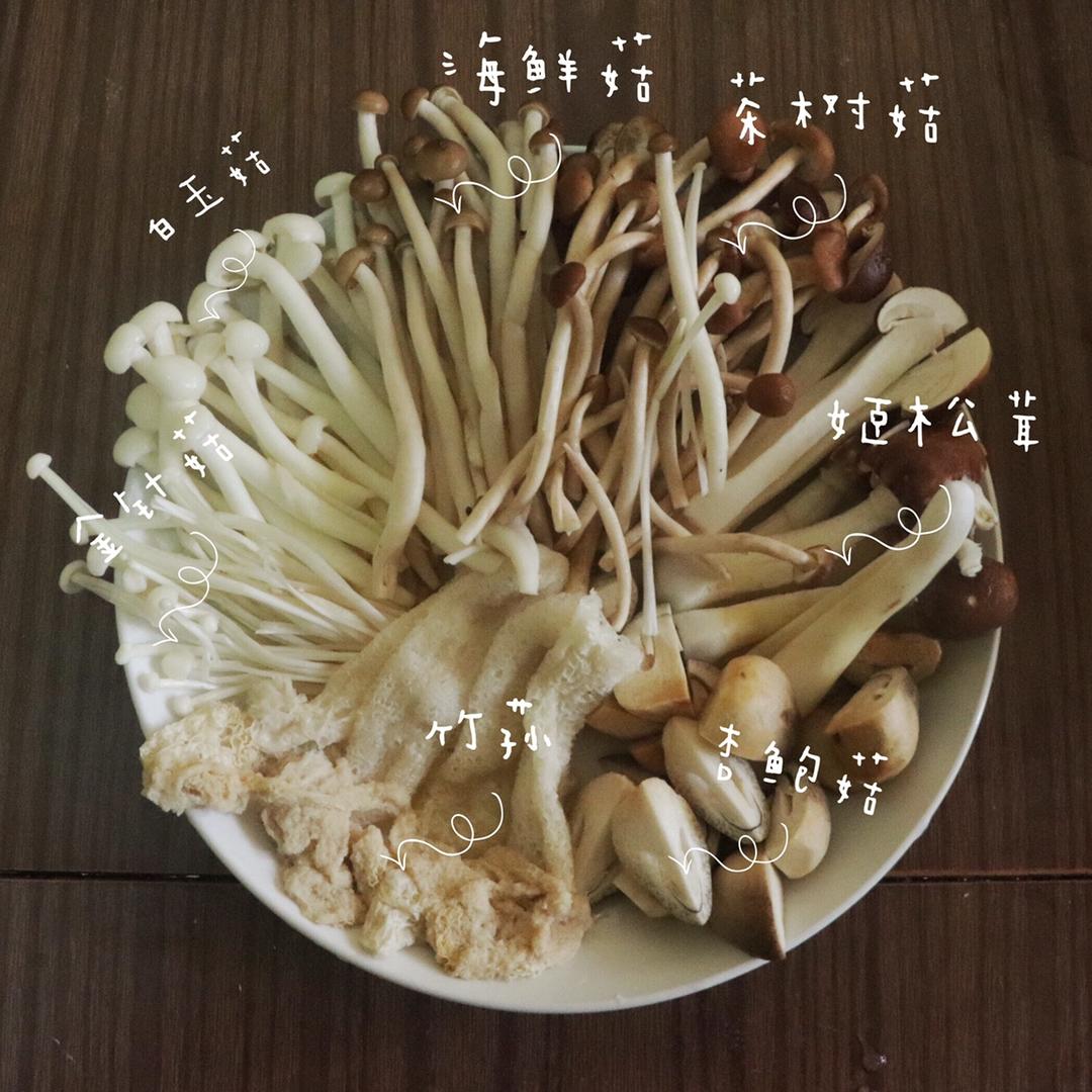 菌菇鸡汤