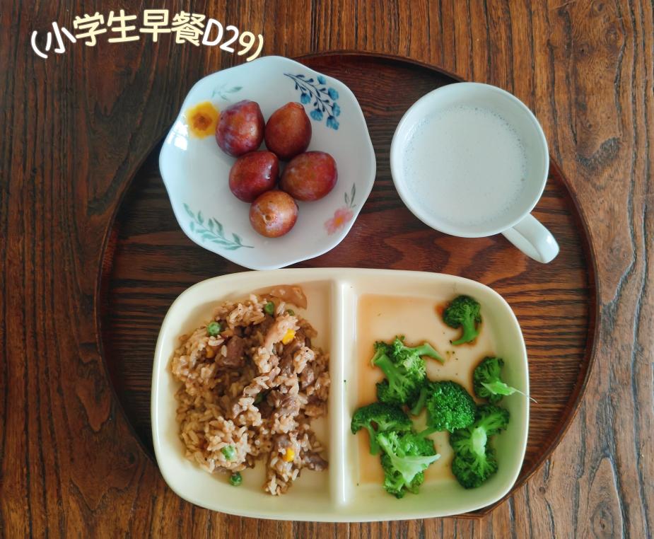 小学生早餐