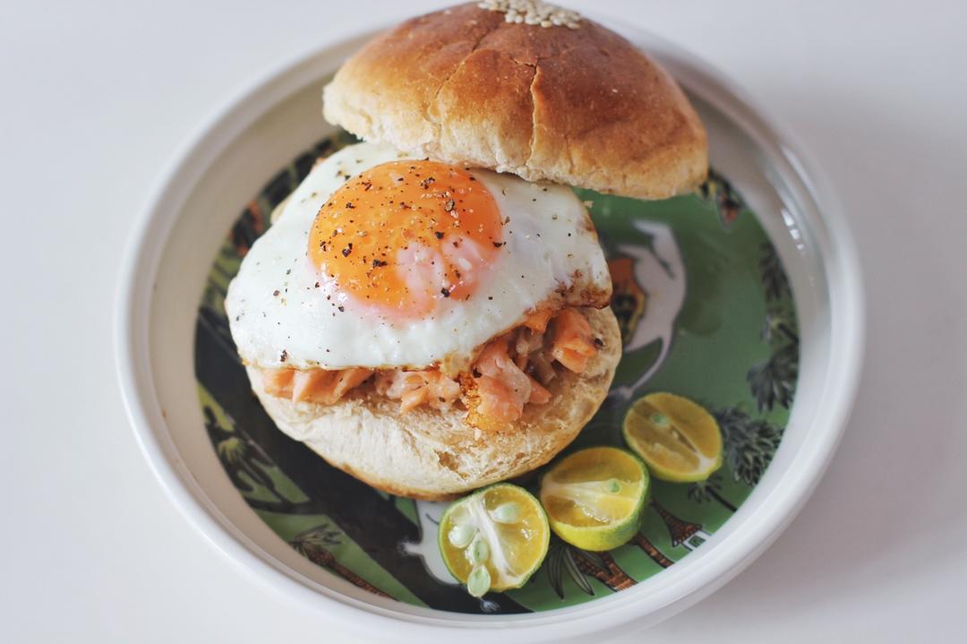 全麦松软小面包