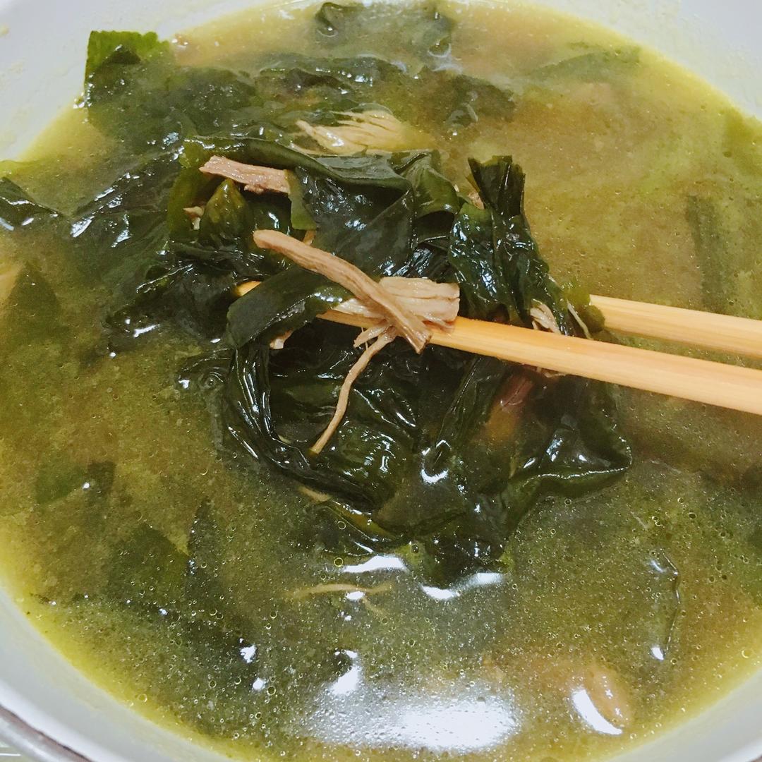 按照菜谱上 煮牛肉煮一个小时 结果根本没法吃… 海带煮20分钟…老的