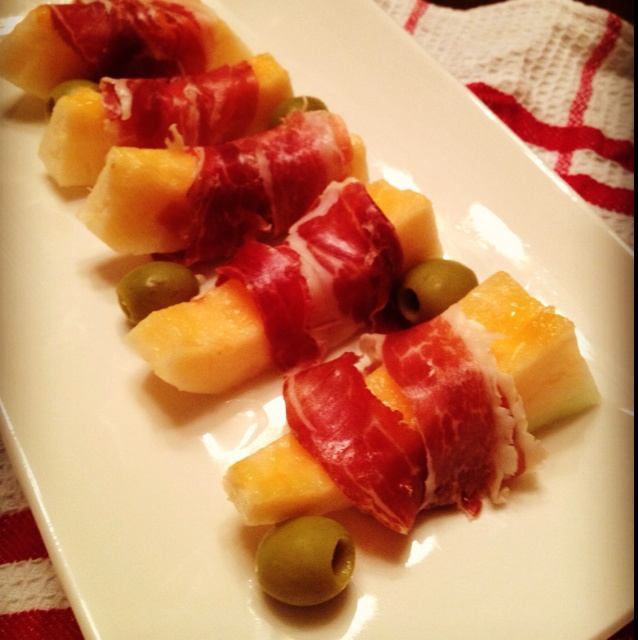 生火腿佐蜜瓜prosciutto crudo con melone