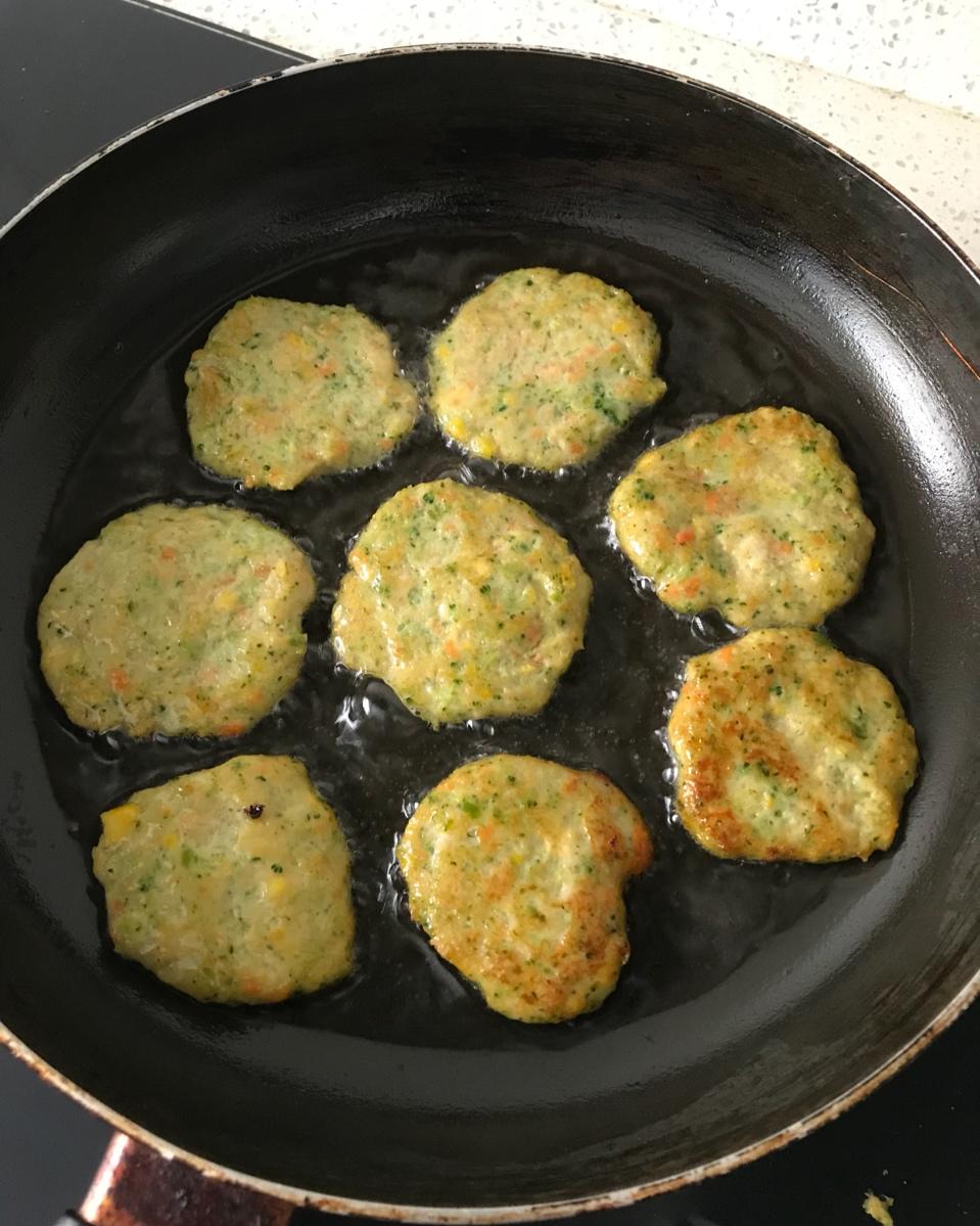 鸡胸肉虾泥蔬菜饼