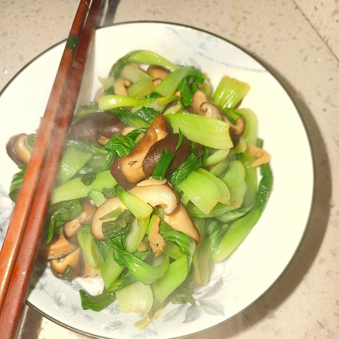 比肉还好吃的——蚝油香菇油菜