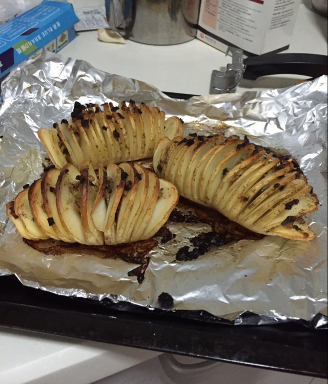 瑞典烤土豆 Hasselback baked potato