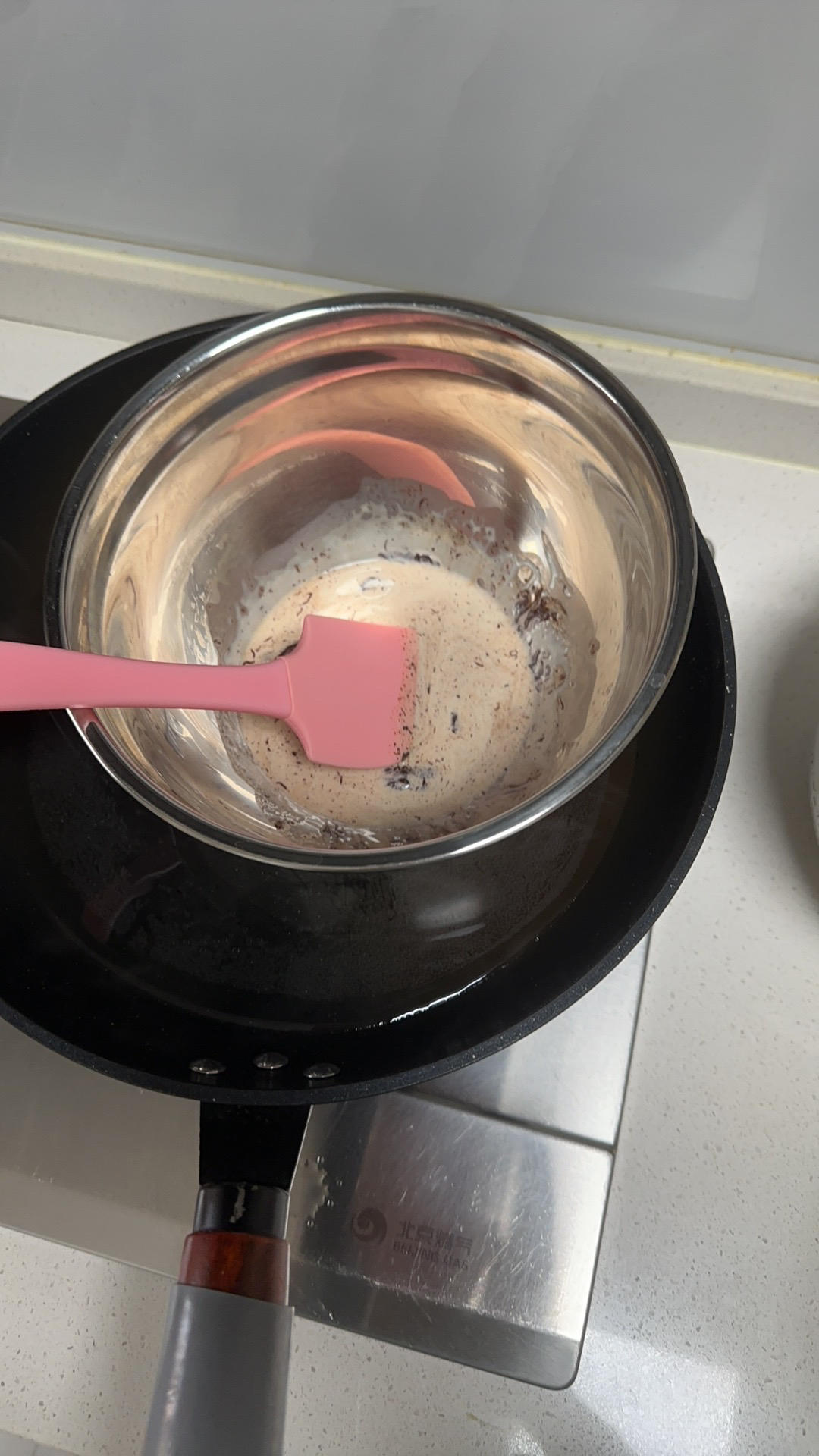 挤花毫无压力的巧克力曲奇