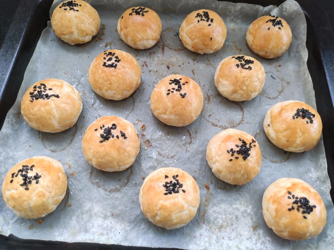 泳式鲜肉榨菜月饼