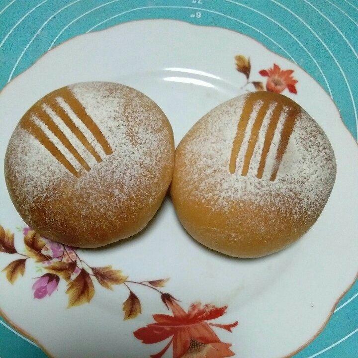酸奶蜜红豆餐包