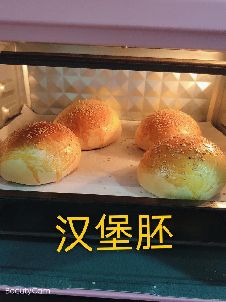 汉堡胚餐包（超百搭手揉面团-详细步骤视频）