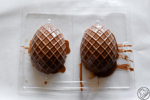 复活节巧克力糖果惊喜鸡蛋的做法 步骤3