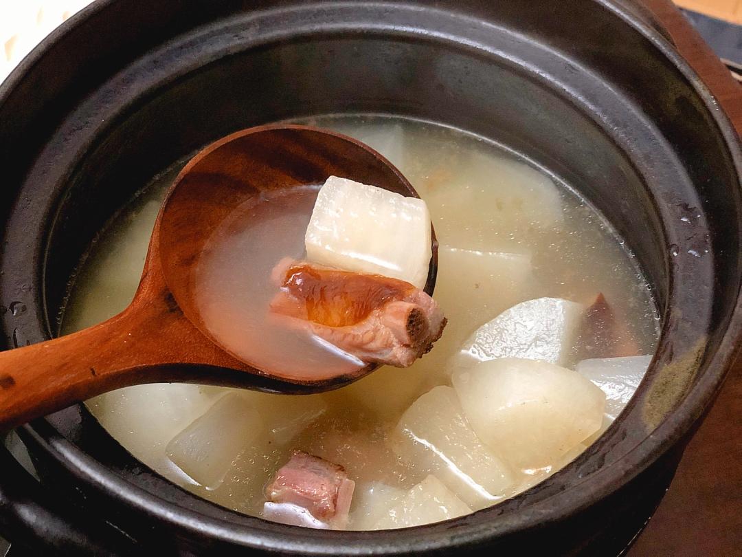 腊排骨萝卜汤