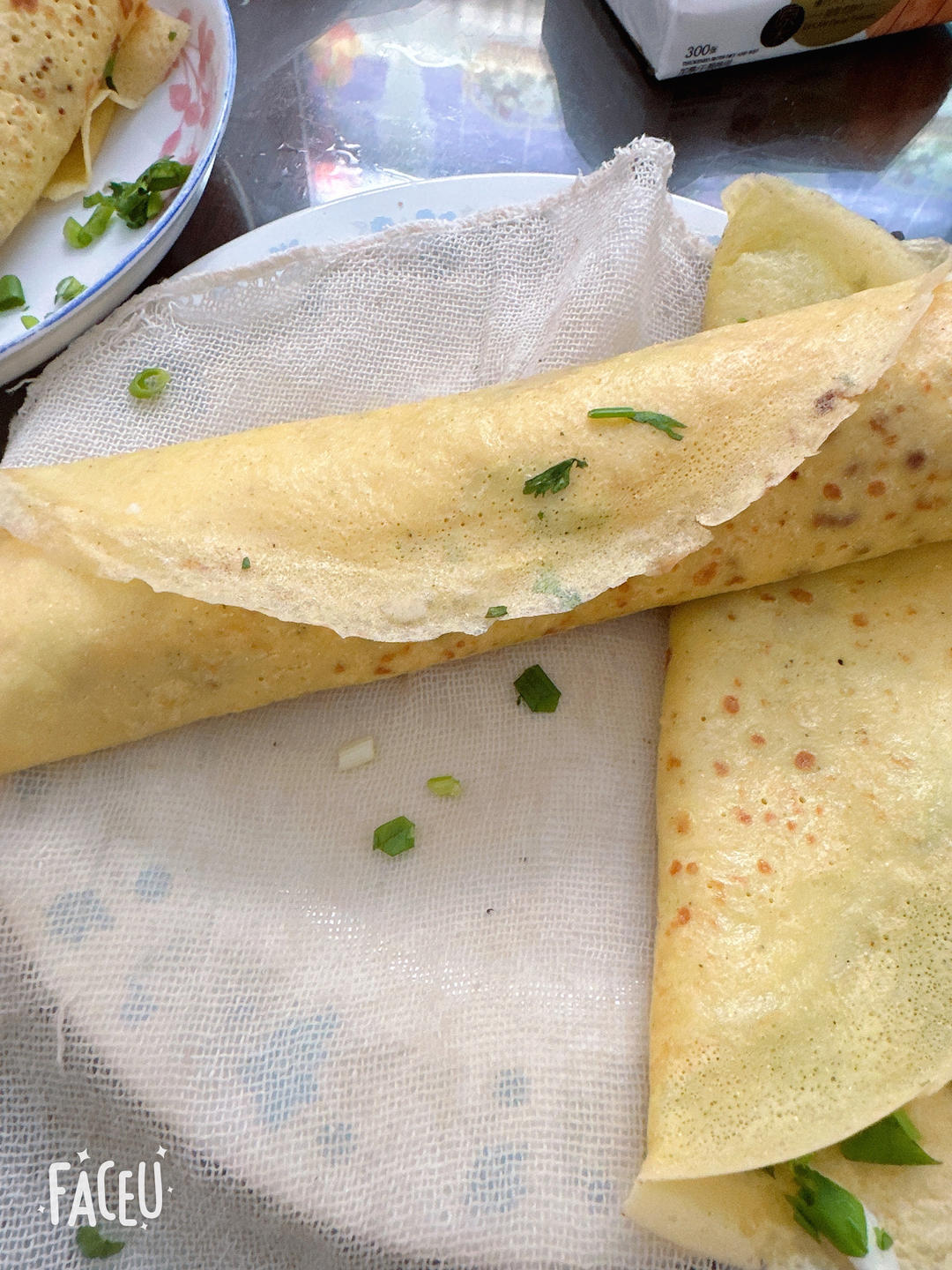 家庭版煎饼果子---快手健康早餐，利用家里现有材料