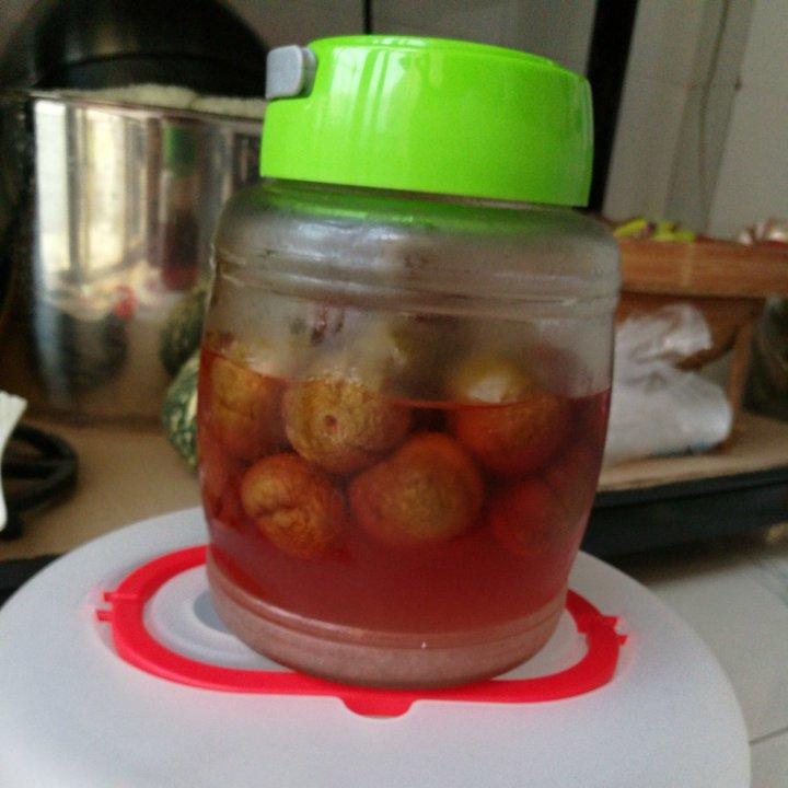 夏日糖醋李子