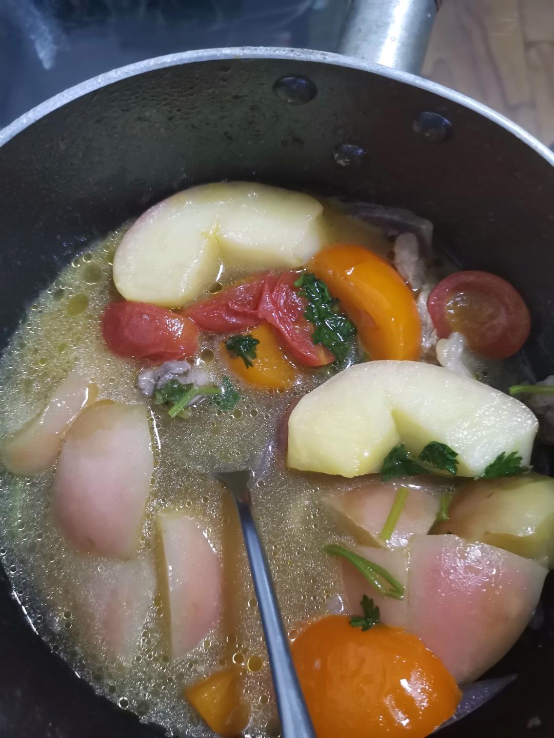 豚肉のりんご煮（苹果煮猪肉）