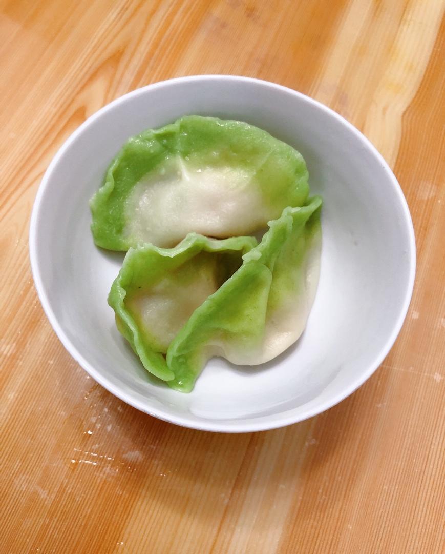 翡翠白玉白菜饺子详细版（附翡翠白玉白菜饺子包法，翡翠白玉饺子皮两种制法，面包机和面，翡翠白玉烧卖，各种馅料搭配）