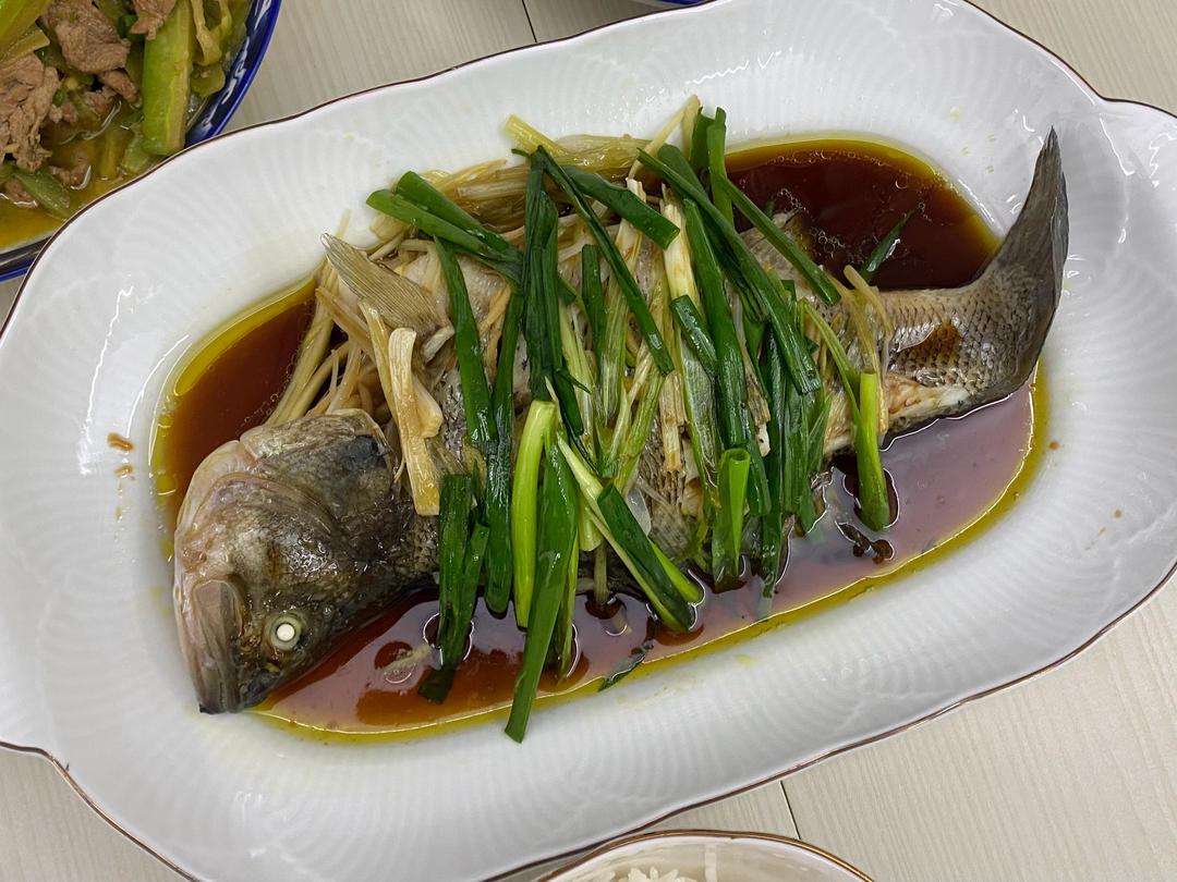 清蒸鲈鱼