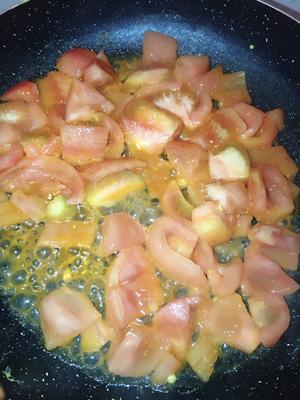 西红柿鸡蛋荞麦面的做法 步骤5