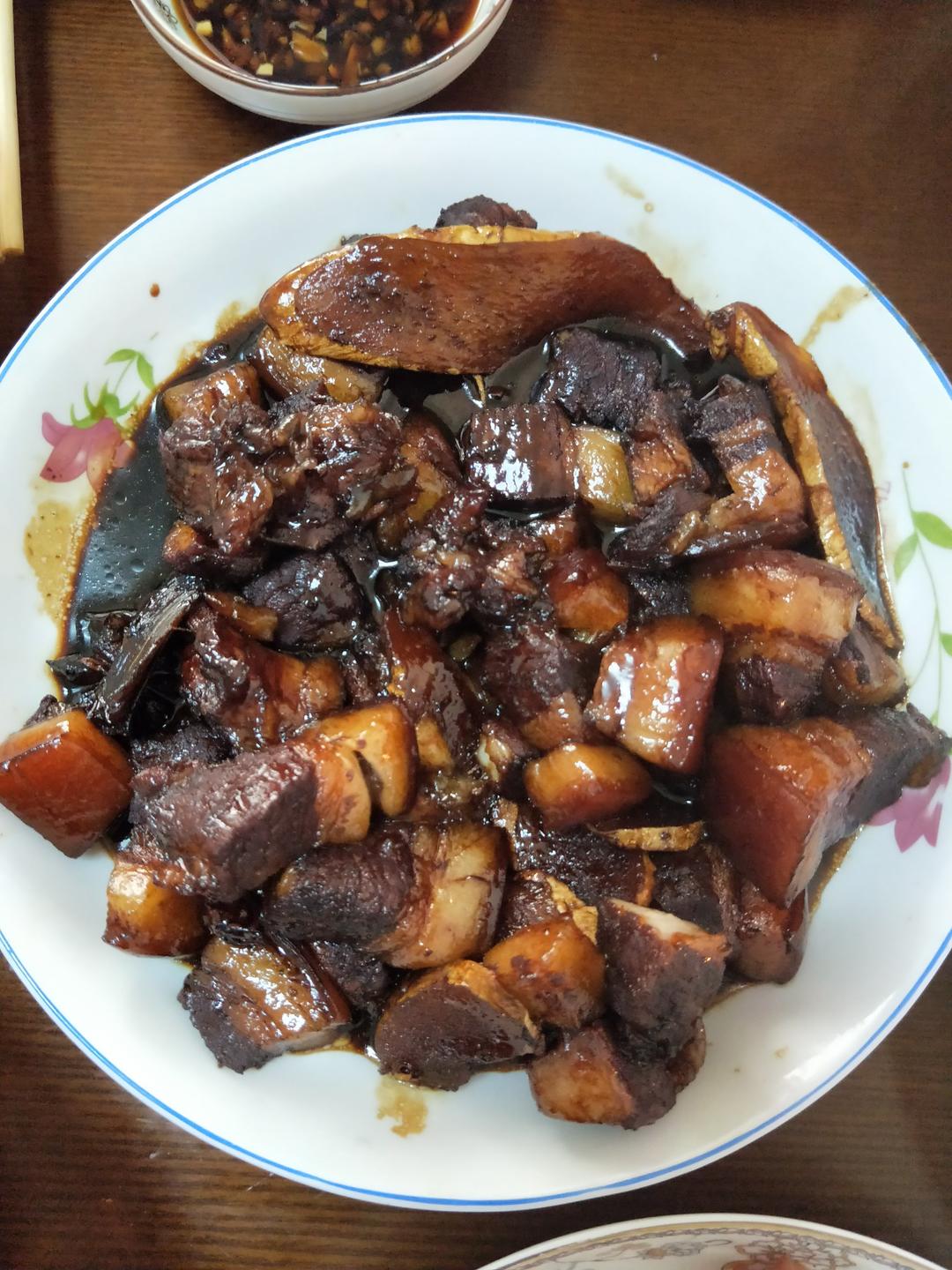 米饭杀手五花肉
（简易电饭煲版）