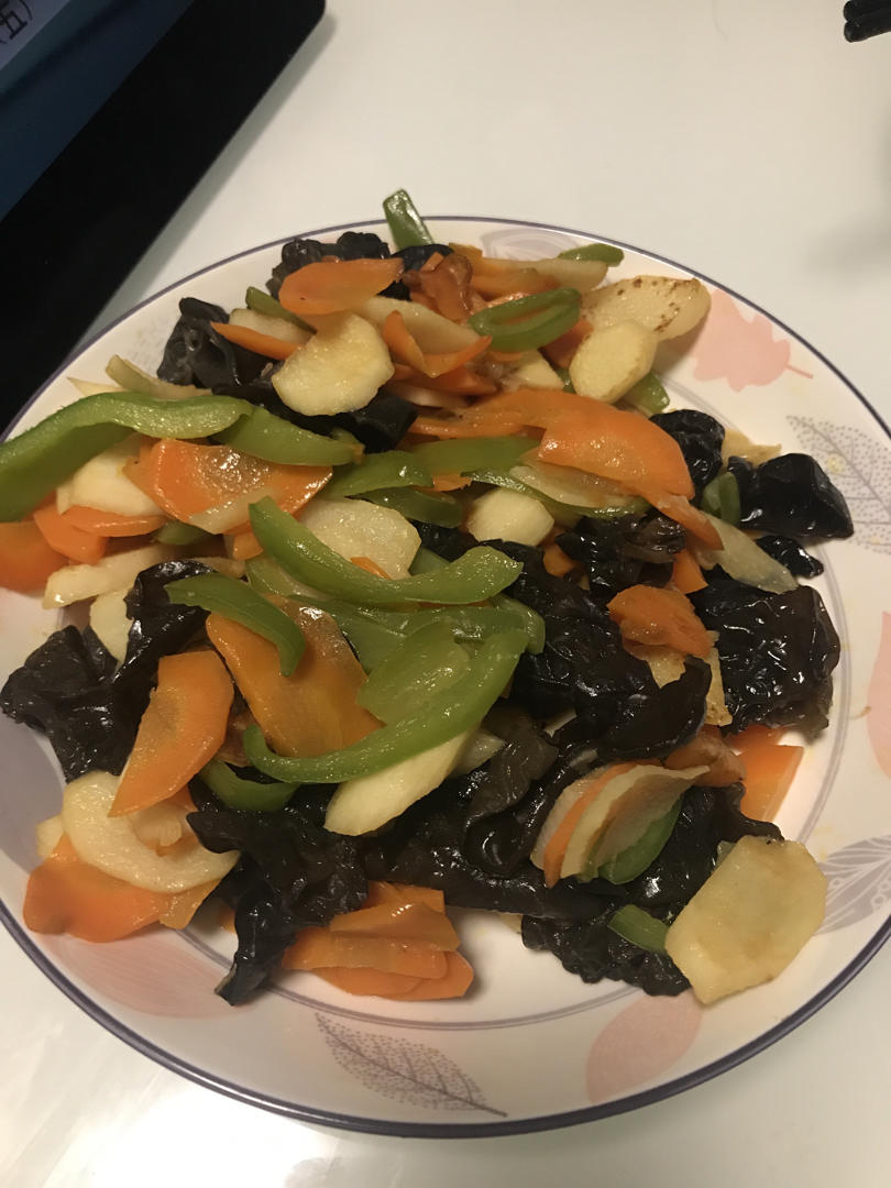 养生食谱之木耳炒山药