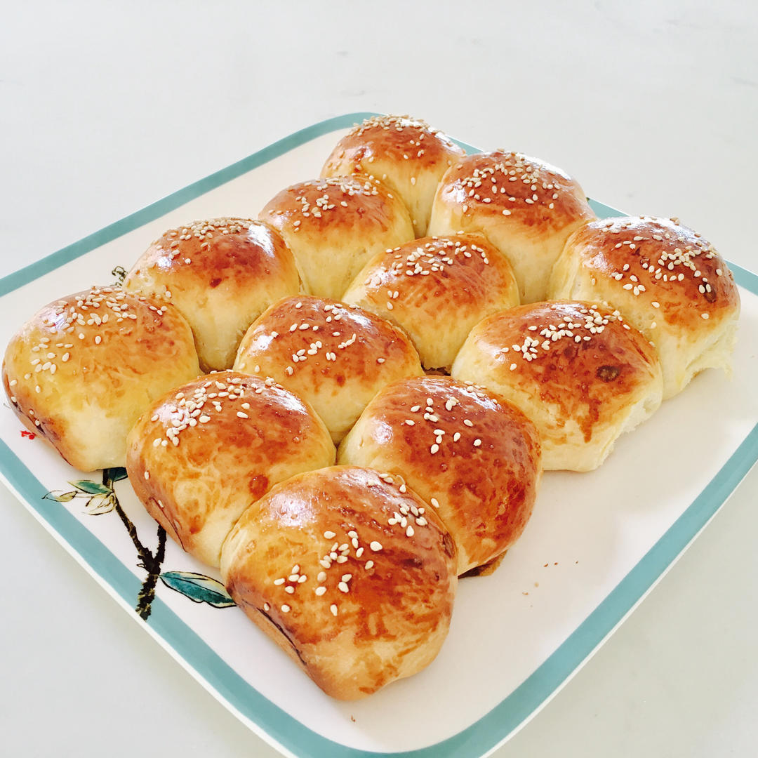 大人小孩都爱不释口的【蜂蜜牛奶小餐包】