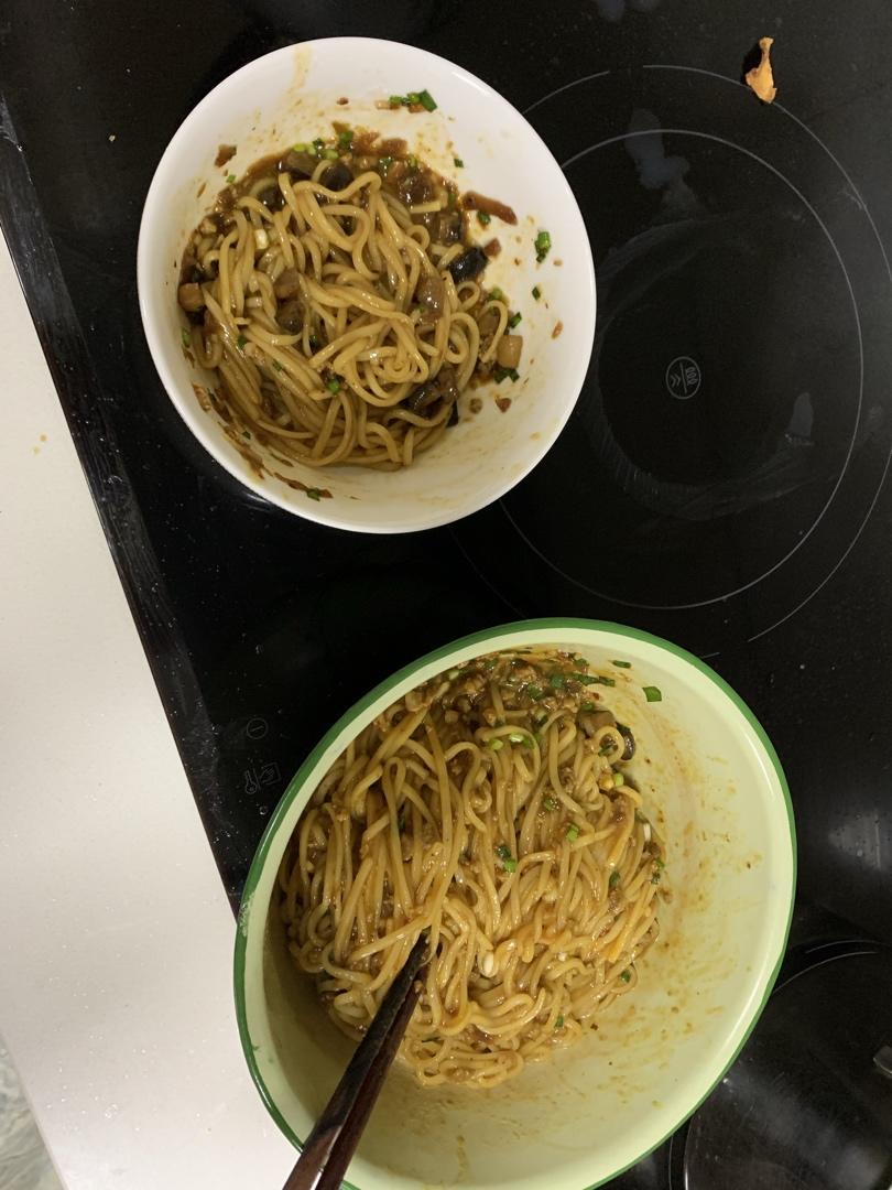 滇味卤面