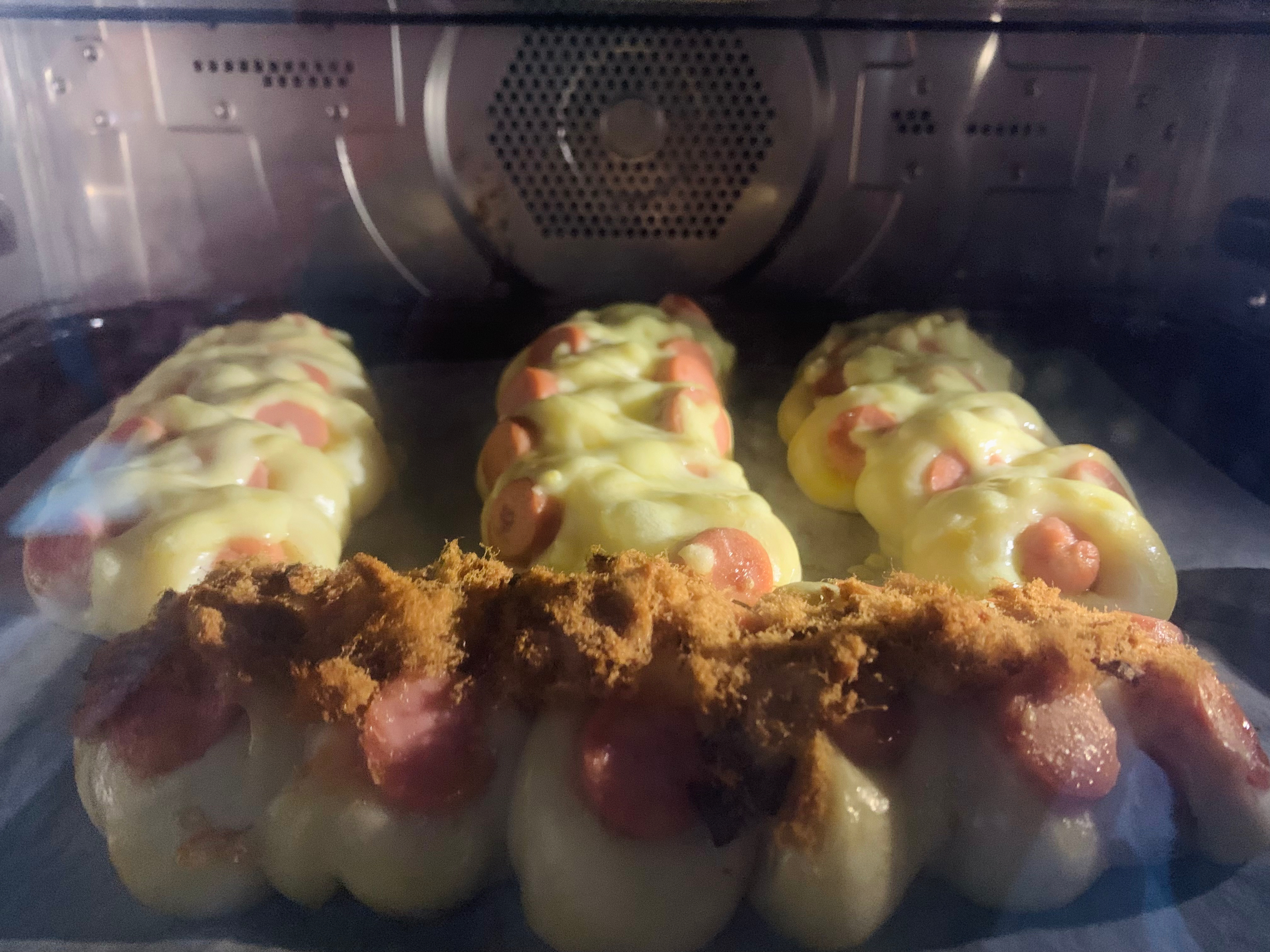 芝士火腿肠面包之#东菱电子烤箱DL-K30A试用#