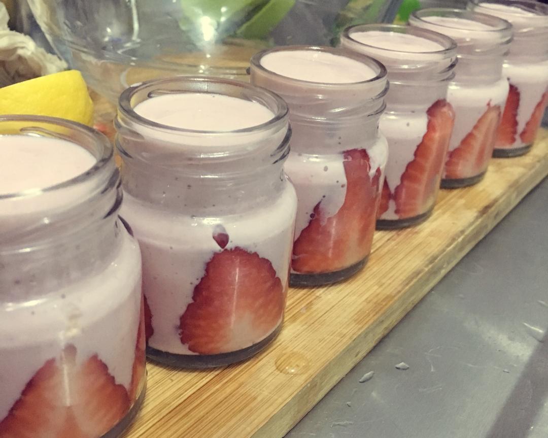 草莓奶酪布丁的做法