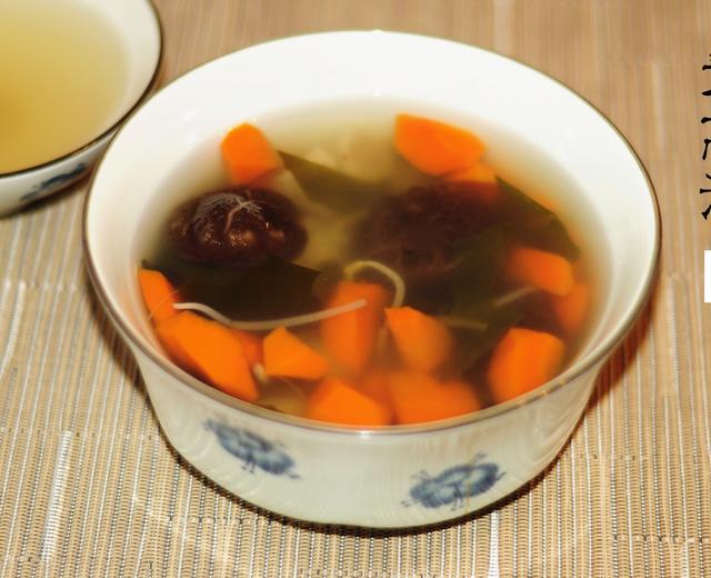 素高汤（Vegetable Soup-stock)的做法