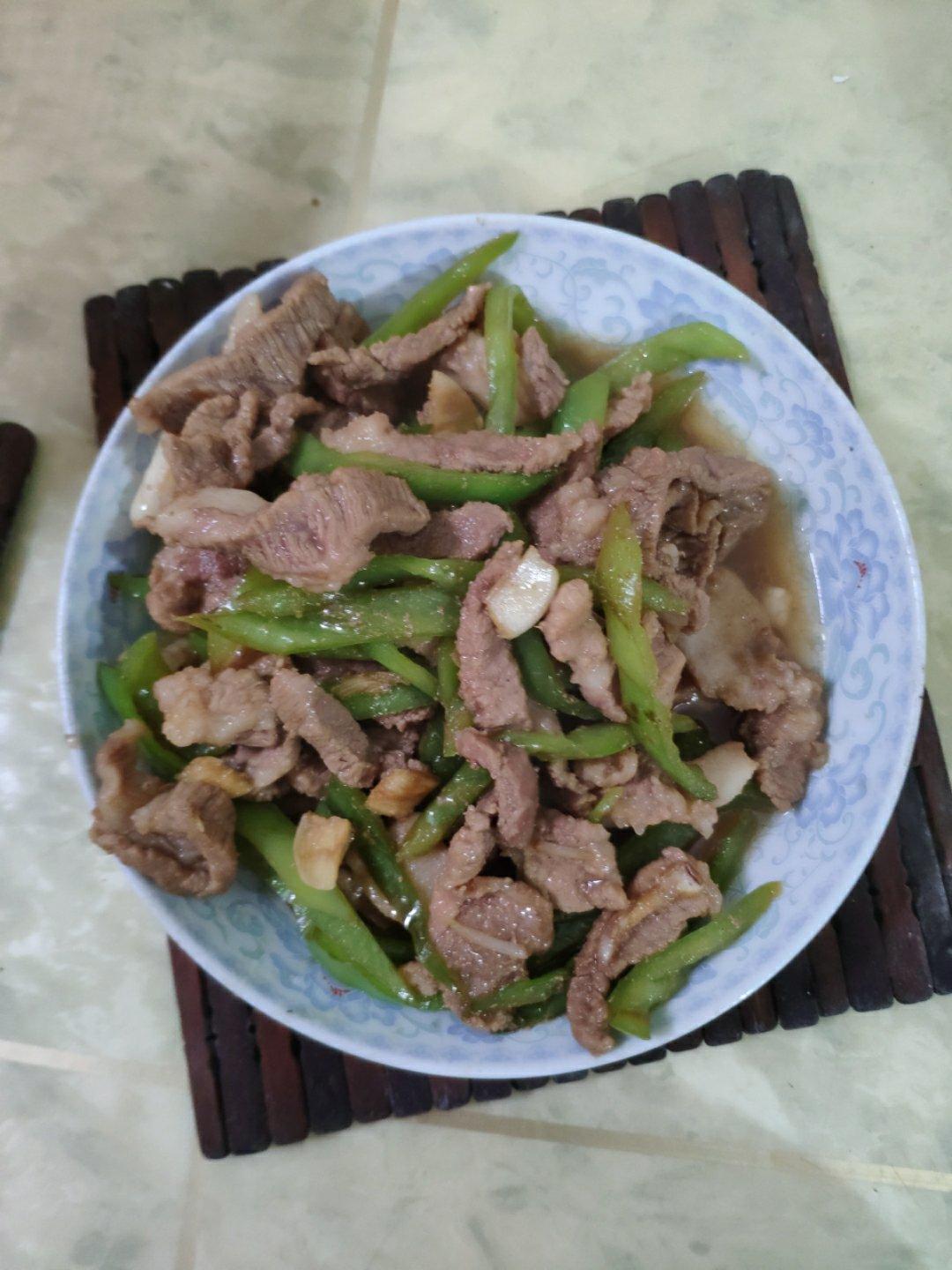 青椒炒肉