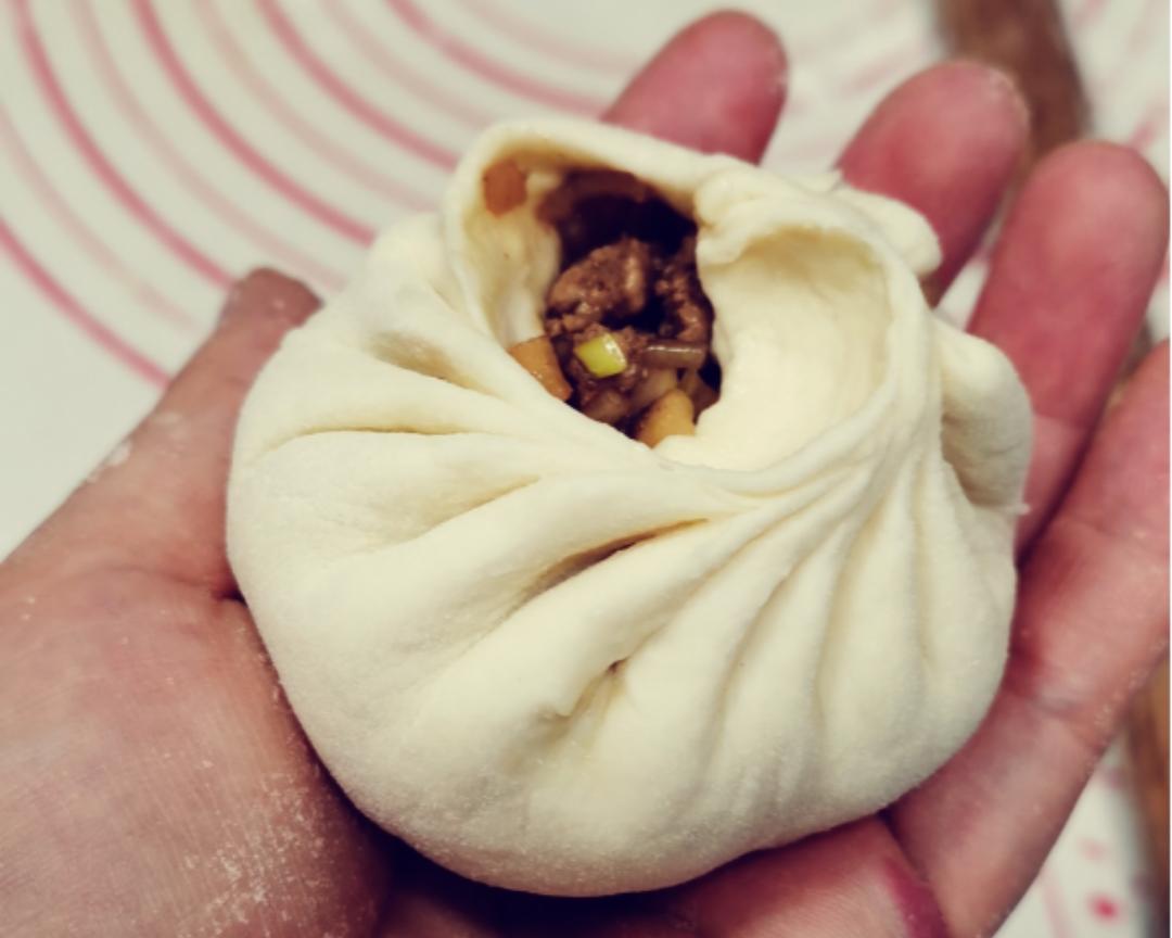 萝卜粉条肉包子