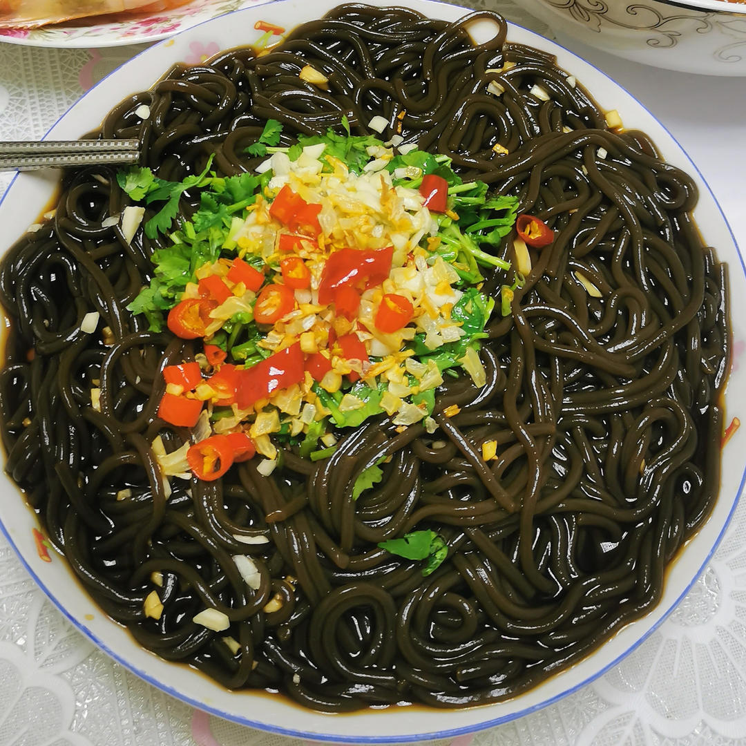 减脂爽口的凉拌蕨根粉！也太好吃了吧！！