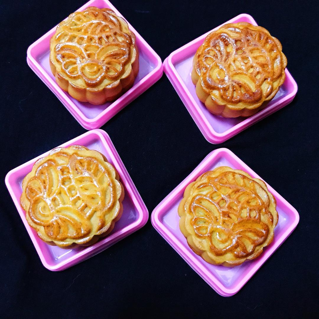 广式月饼——蛋黄莲蓉月饼