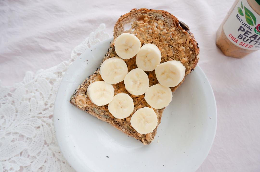 香蕉泥花生酱三明治（我的食欲稳定器）| 健康·三餐