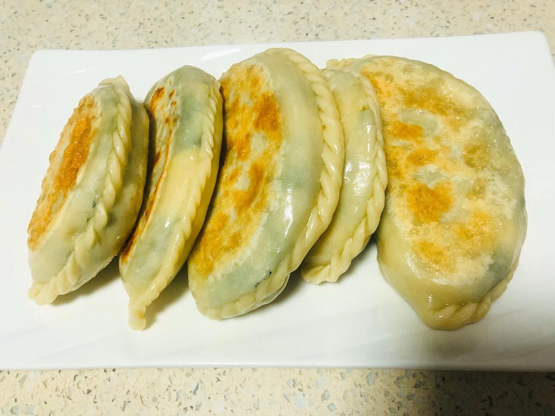 韭菜盒子的做法