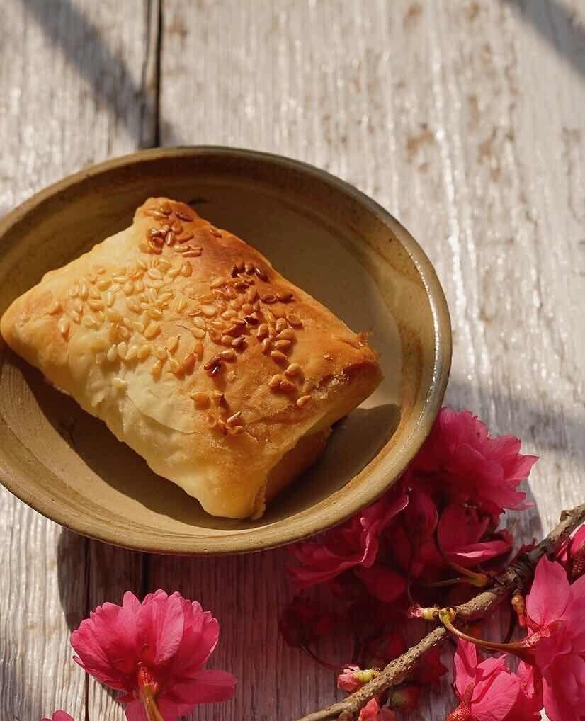 酥到掉渣的芝麻烧饼的做法