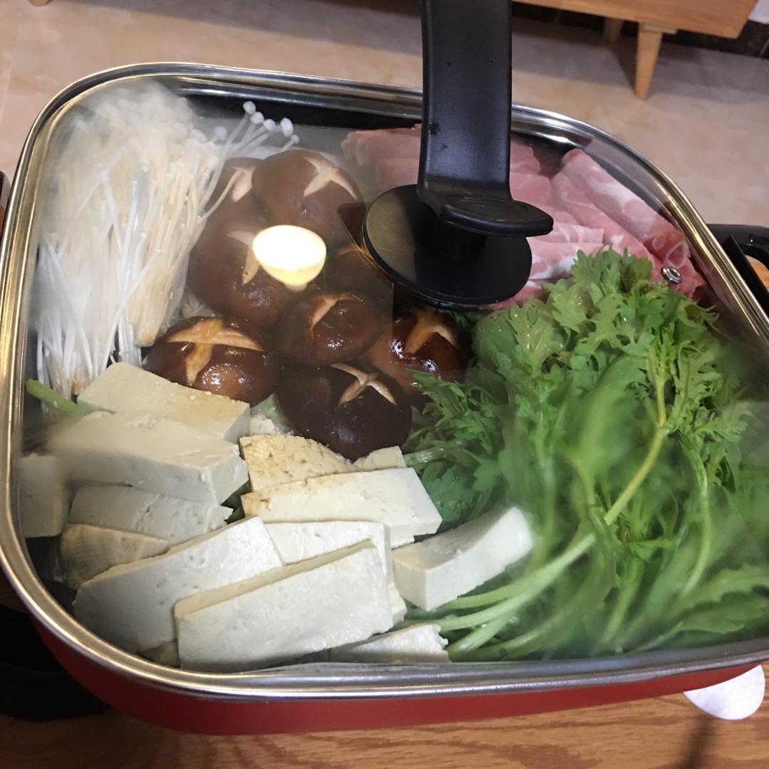 寿喜烧（日式牛肉火锅）