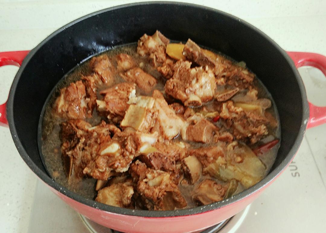家常炖排骨