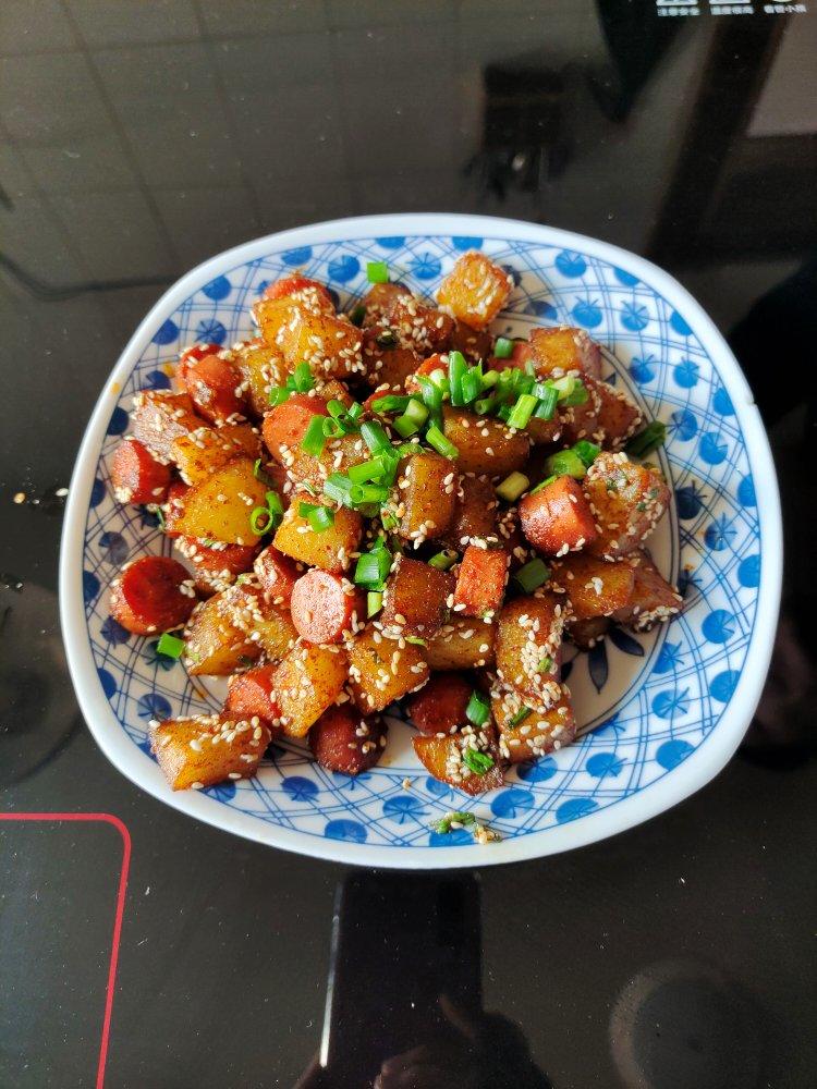 香辣孜然火腿土豆丁