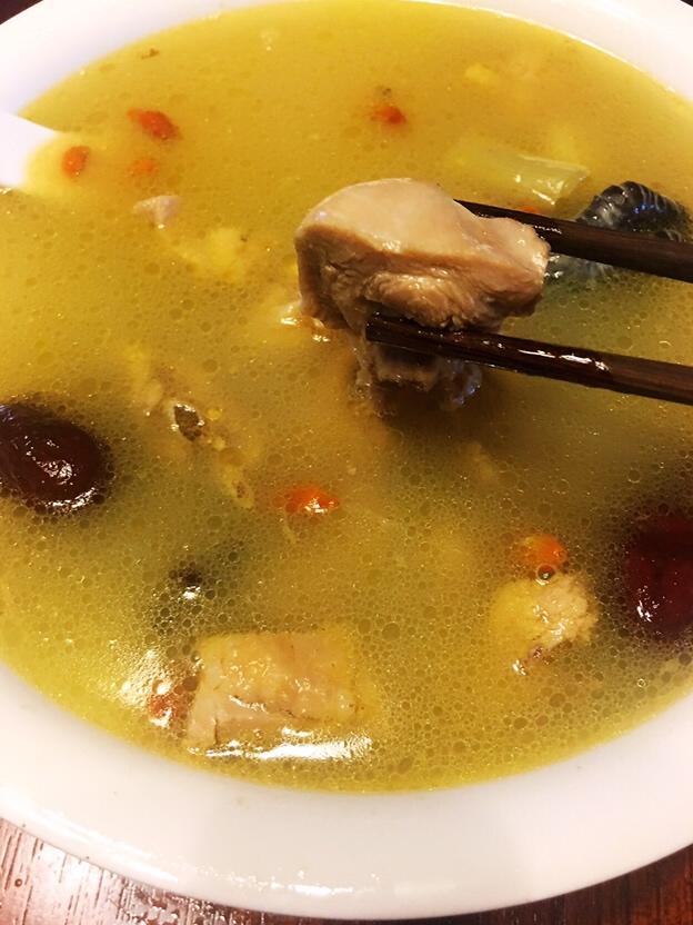 香溢满满猪肚炖鸡的做法