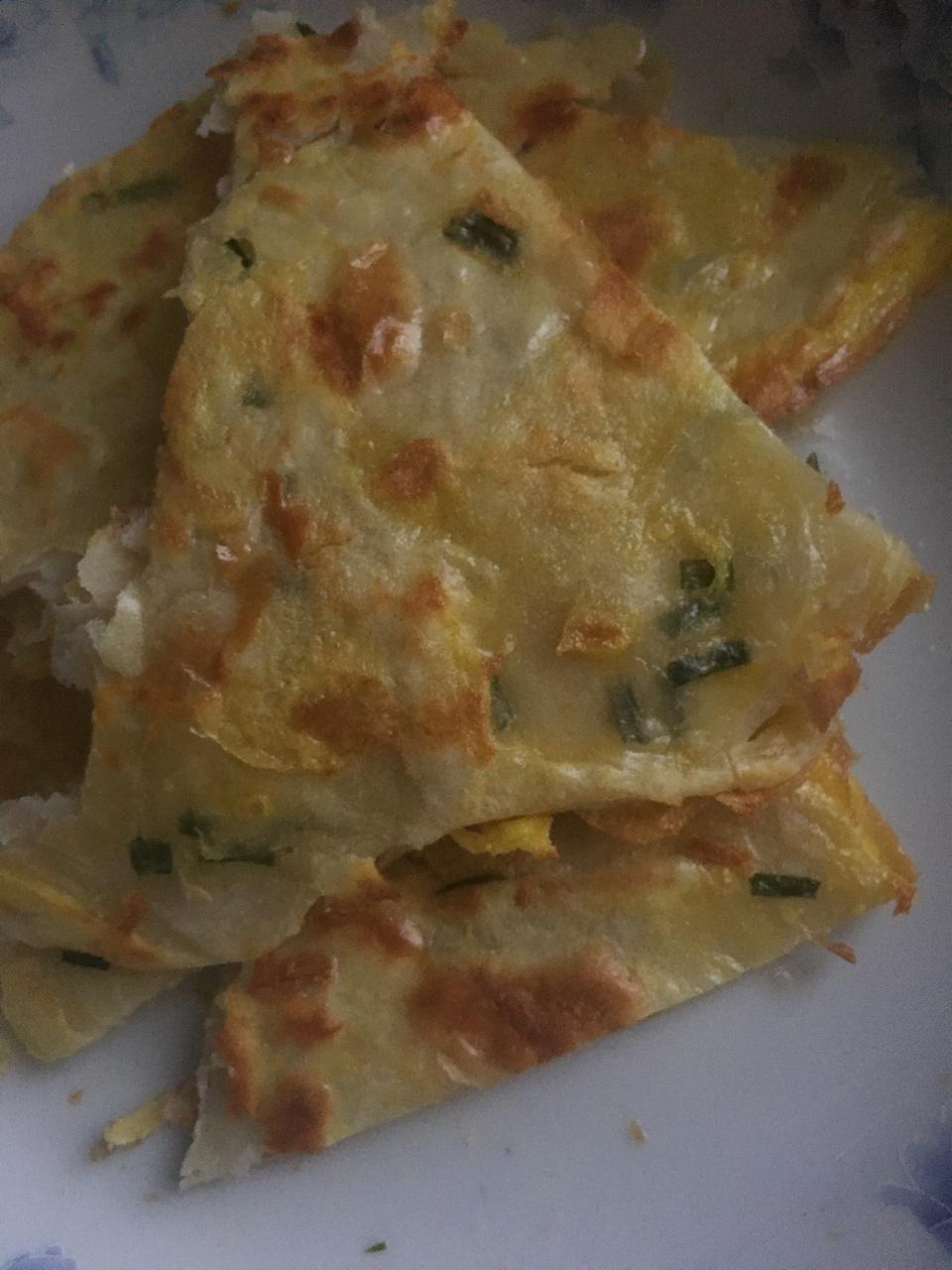 鸡蛋葱油饼                  （更新饼坯保存方法）