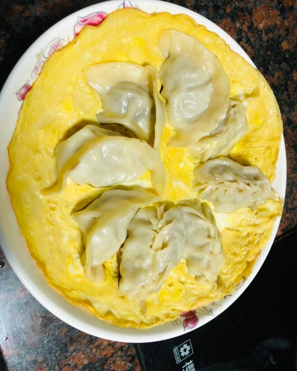 鸡蛋抱煎饺