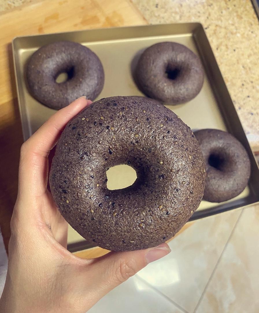 黑米粉黑芝麻贝果