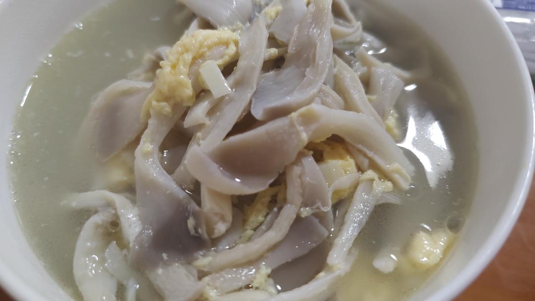 平菇鸡蛋汤