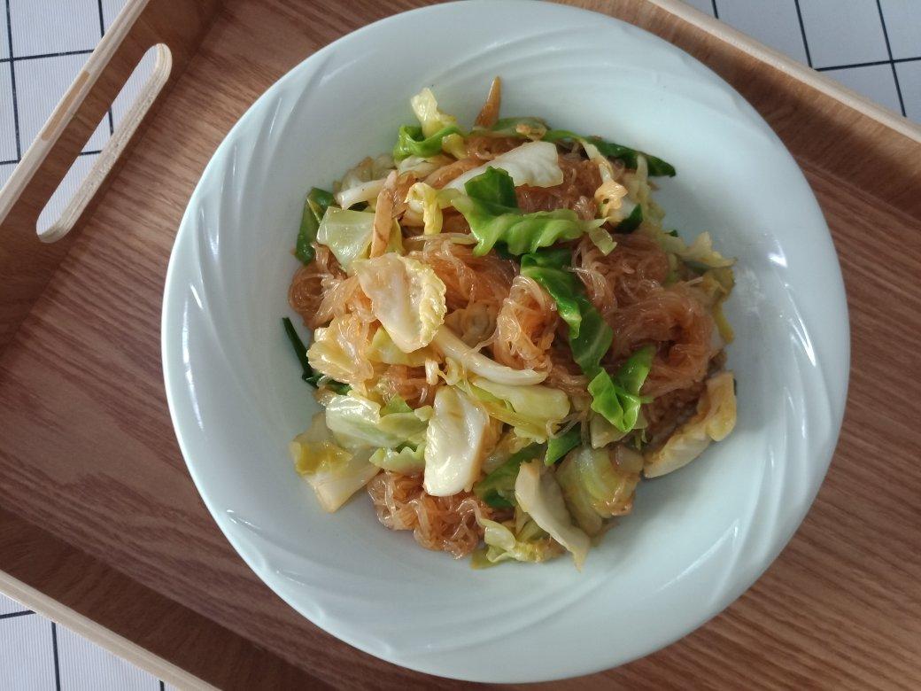 包菜炒粉丝（太太乐鮮鸡汁芝麻香油）