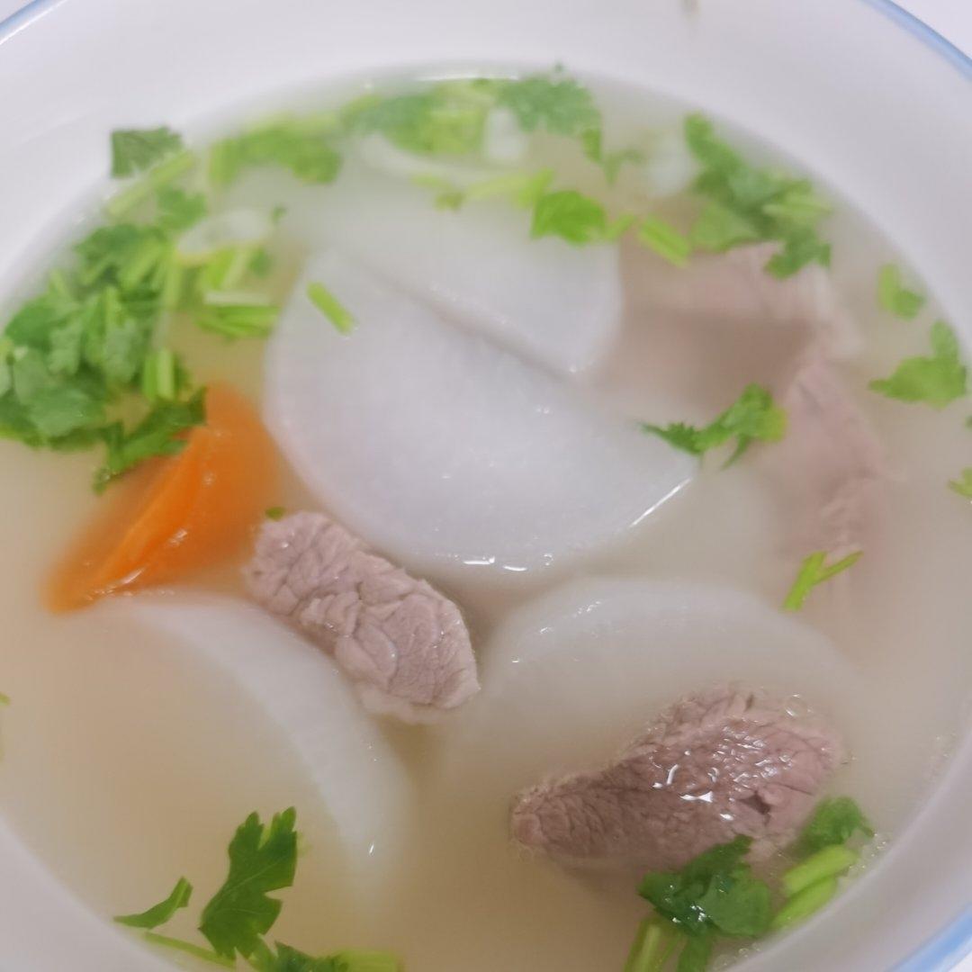 羊肉汤(炖萝卜)