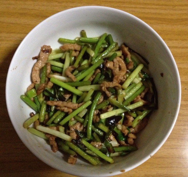 蒜苔炒肉