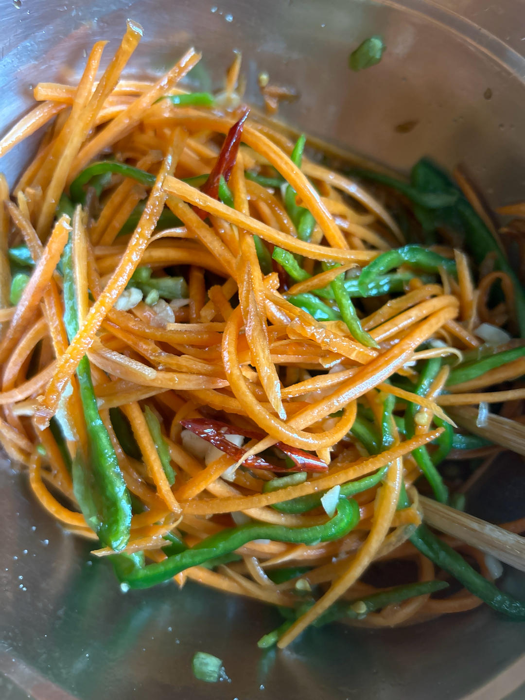 爽口凉拌胡萝卜丝