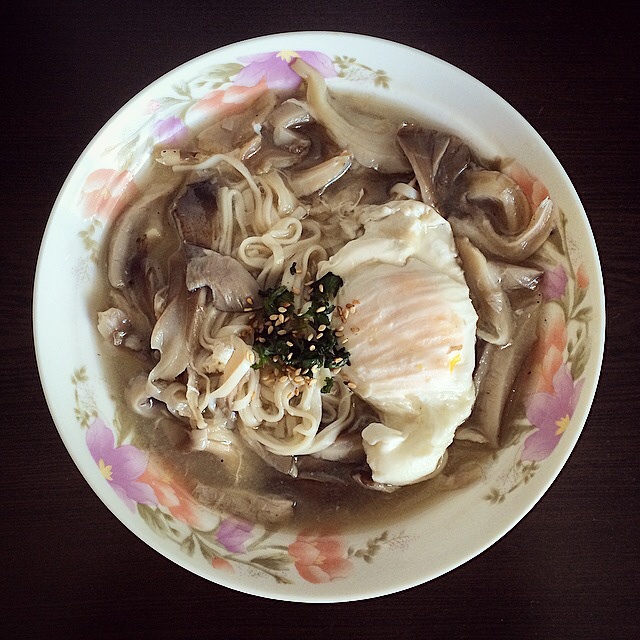 热汤面