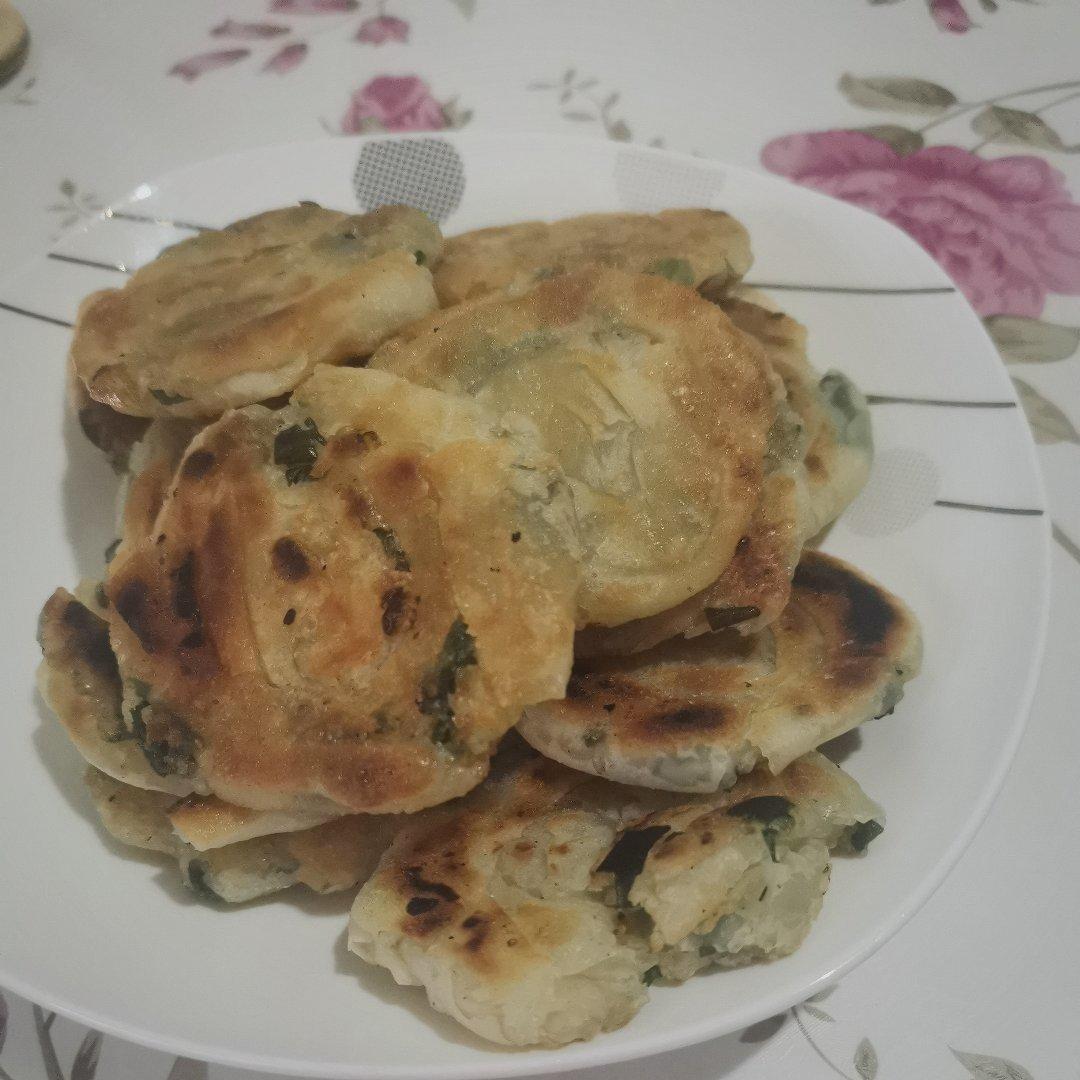小馄饨皮葱油饼
