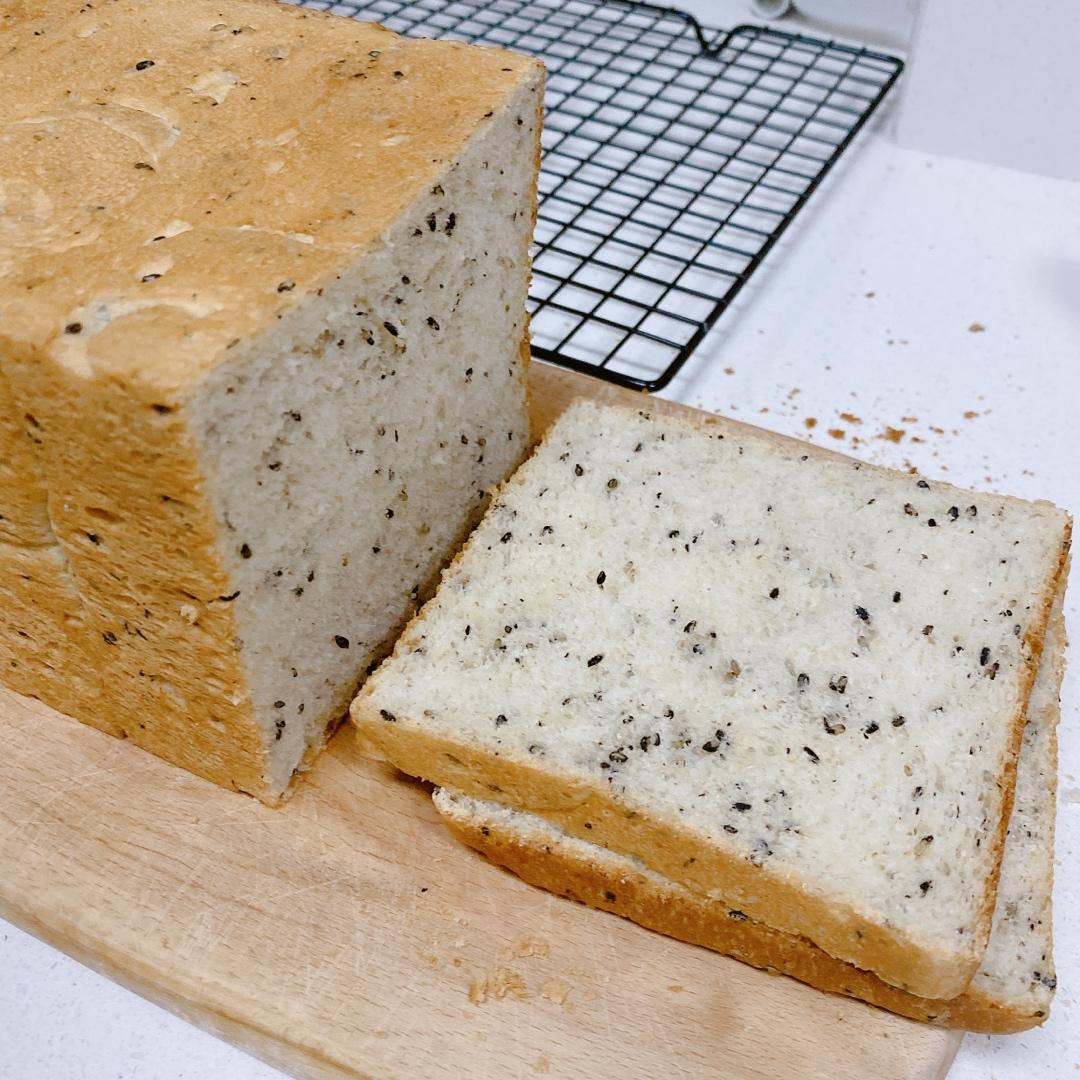 ✔️越嚼越香de黑芝麻咸吐司