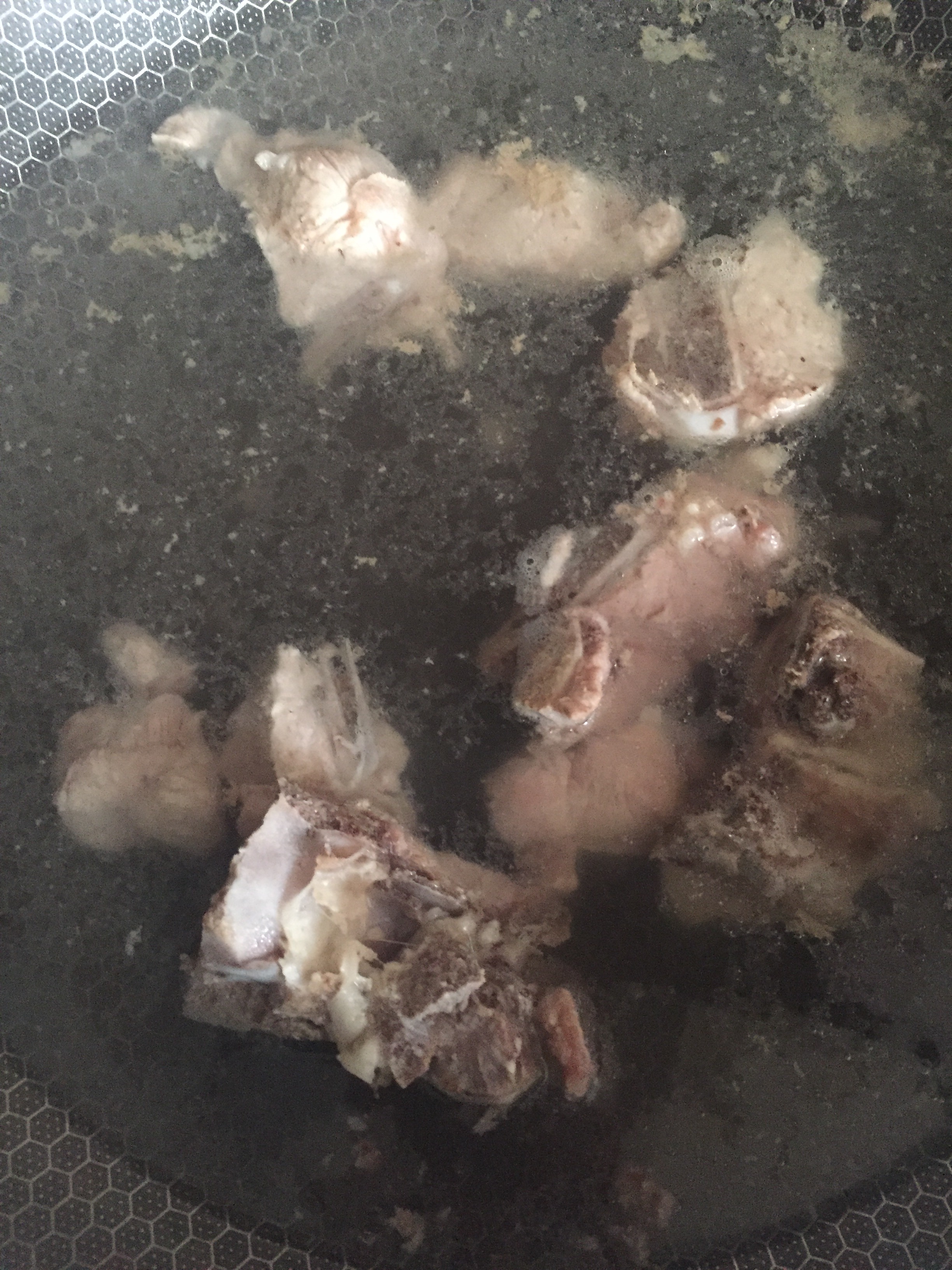 海底椰煲猪骨汤的做法 步骤1